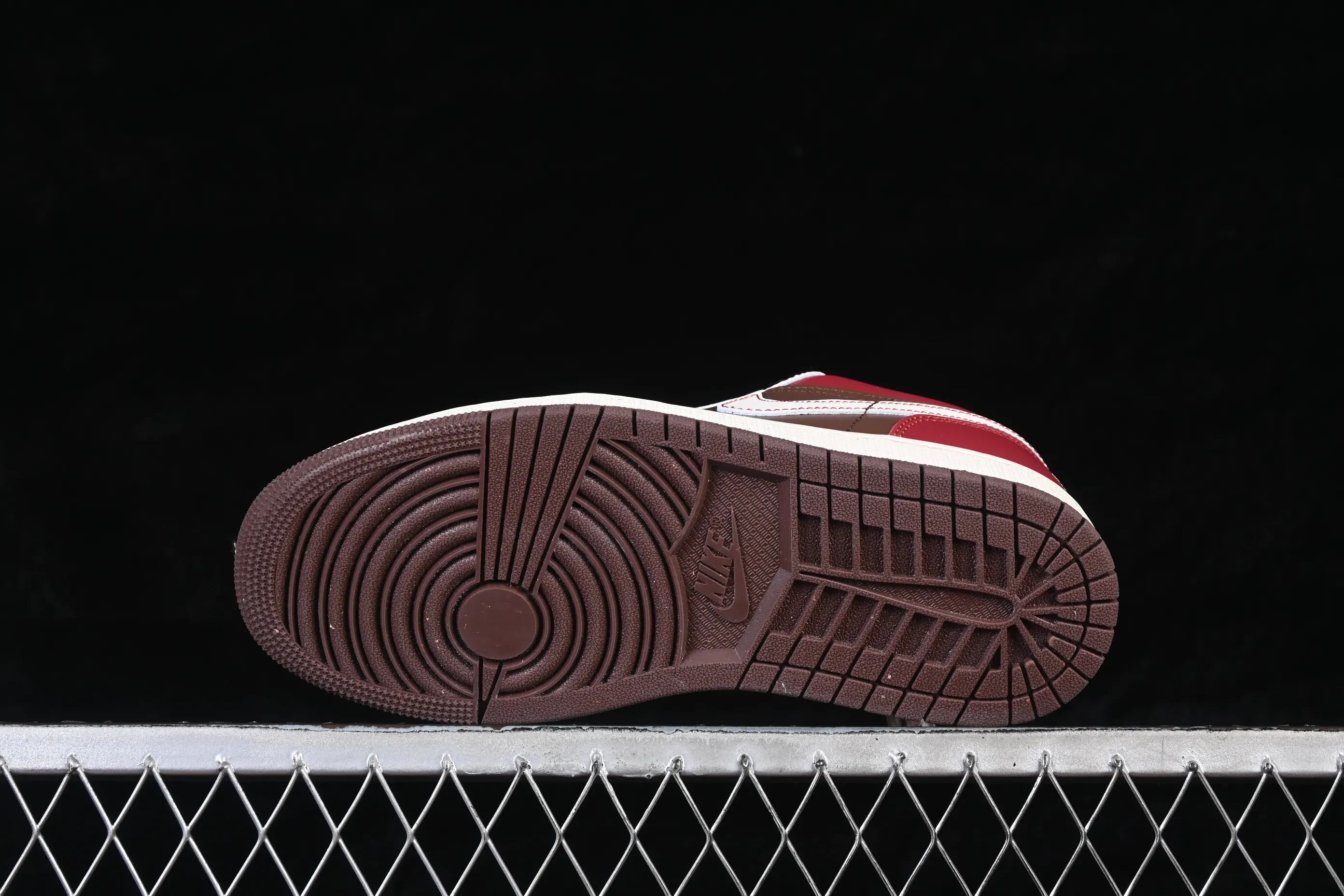 All categories Air Jordan Jordan series basketball shoes Air Jordan 1 Low Air Jordan 1 Low AJ1 Joe 1 Year of the Horse limited low-top cultural casual sneakers IR7600-211